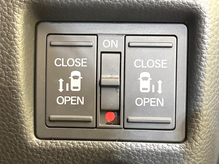 2021 Honda N-BOX CUSTOM 6BA-JF3 (UW-69f2a48e2a65e)[21]