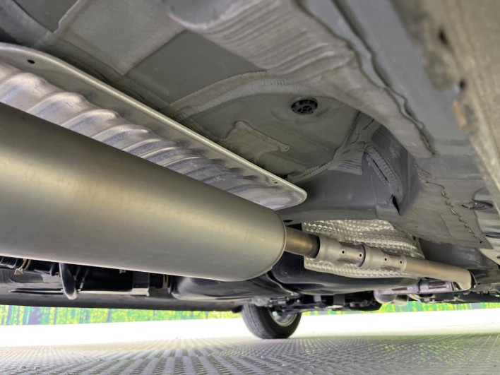 2023 Honda N-BOX CUSTOM 6BA-JF3 (UW-69f2a4904d5d7)[24]