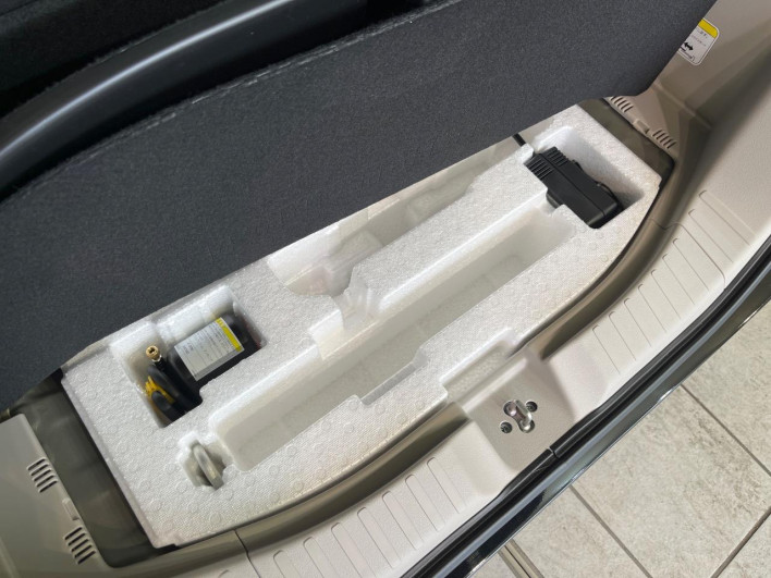 2024 Honda N-BOX 6BA-JF5 (UW-69f2a49173dc6)[19]