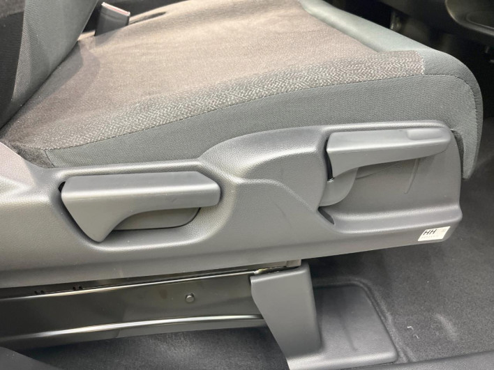 2025 Honda N-BOX CUSTOM 6BA-JF5 (UW-69f2a492bd9ec)[16]