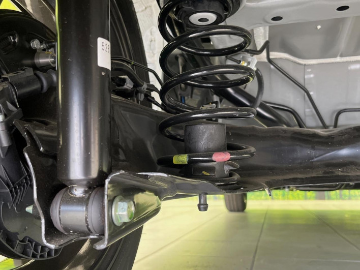 2026 Honda N-BOX CUSTOM 6BA-JF5 (UW-69f2a494c9145)[26]