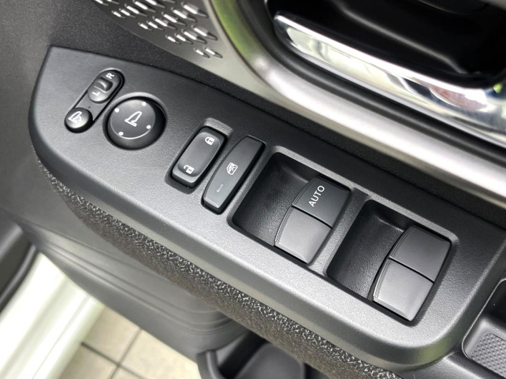 2026 Honda N-BOX CUSTOM 6BA-JF5 (UW-69f2a494de75e)[6]