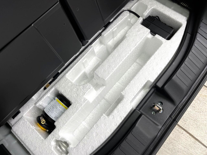 2026 Honda N-BOX CUSTOM 6BA-JF5 (UW-69f2a494de75e)[29]