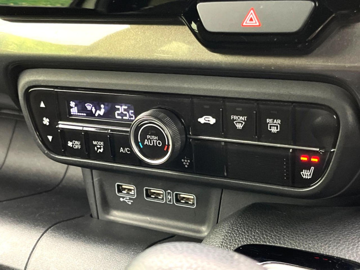 2021 Honda N-WGN Custom 6BA-JH3 (UW-69f2a49a46412)[19]