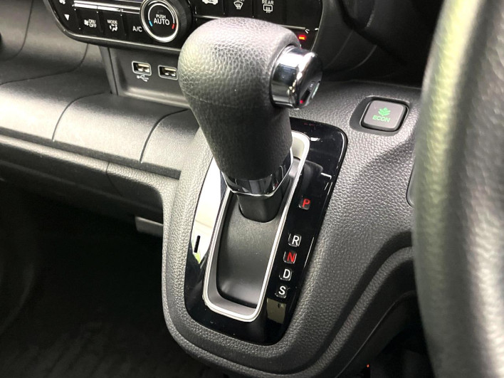 2021 Honda N-WGN Custom 6BA-JH3 (UW-69f2a49a46412)[18]