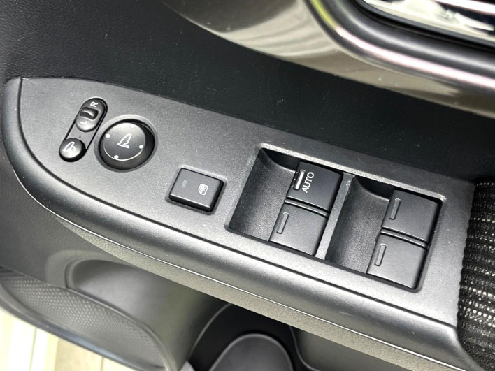 2021 Honda N-WGN Custom 6BA-JH3 (UW-69f2a49a46412)[6]