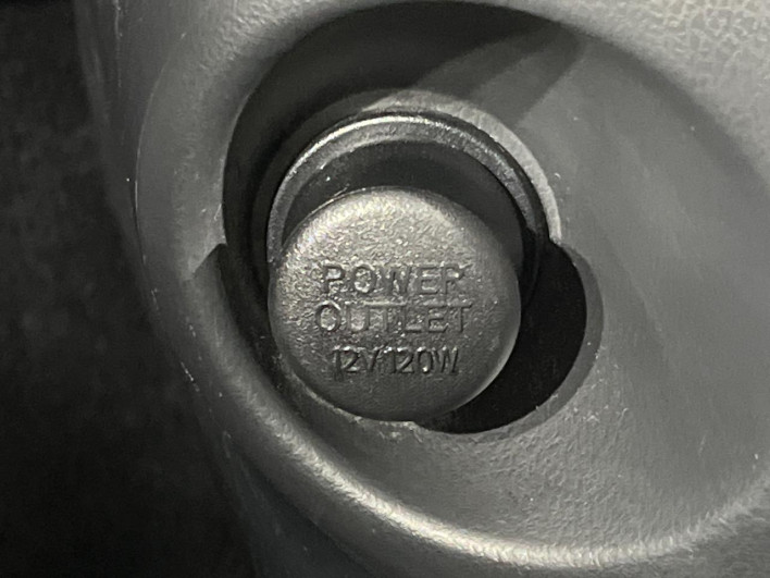 2018 Nissan March DBA-K13 (UW-69f2a49ea26fb)[14]