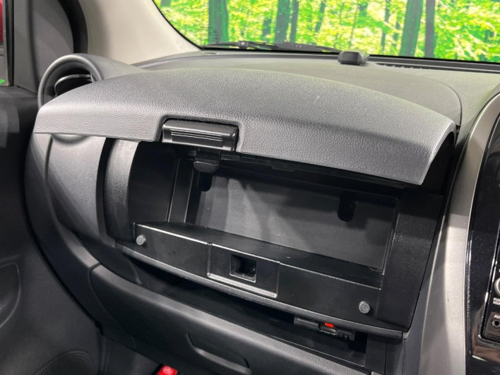 2018 Nissan March DBA-K13 (UW-69f2a49ea26fb)[15]
