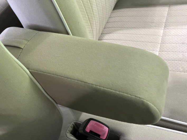 2012 Daihatsu Mira Cocoa DBA-L675S (UW-69f2a4ac51eed)[11]