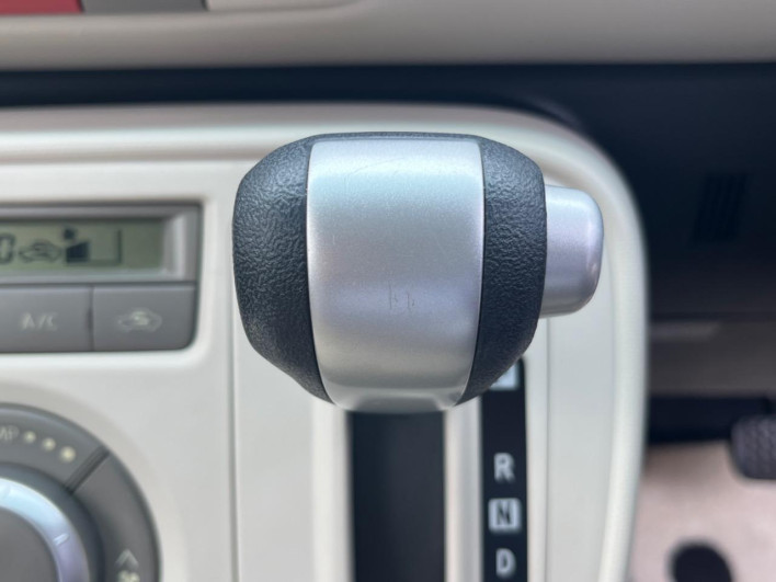 2013 Daihatsu Mira Cocoa DBA-L675S (UW-69f2a4ace099d)[12]