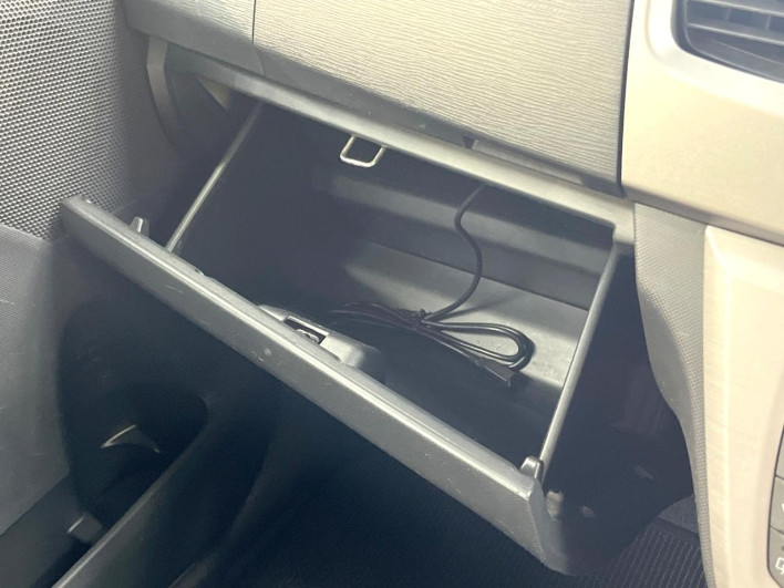 2011 Daihatsu Move DBA-LA100S (UW-69f2a4ae5c33b)[21]