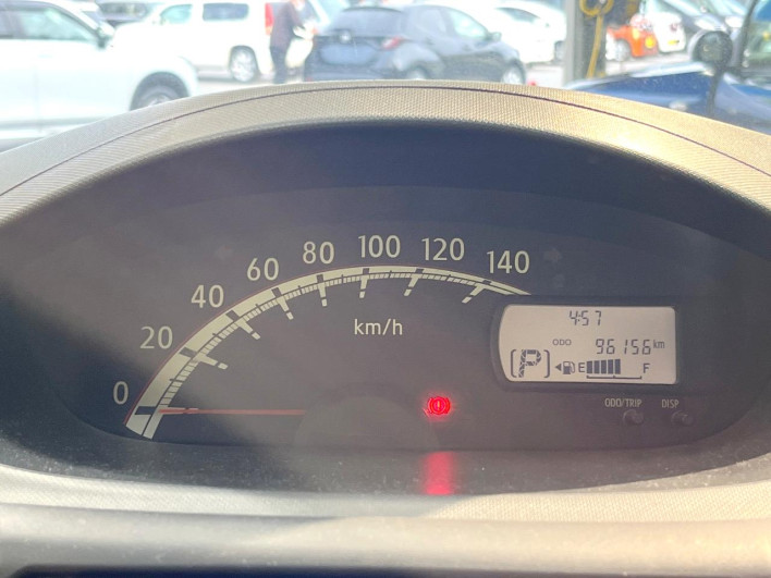 2012 Daihatsu Move DBA-LA100S (UW-69f2a4aeb9ea5)[19]