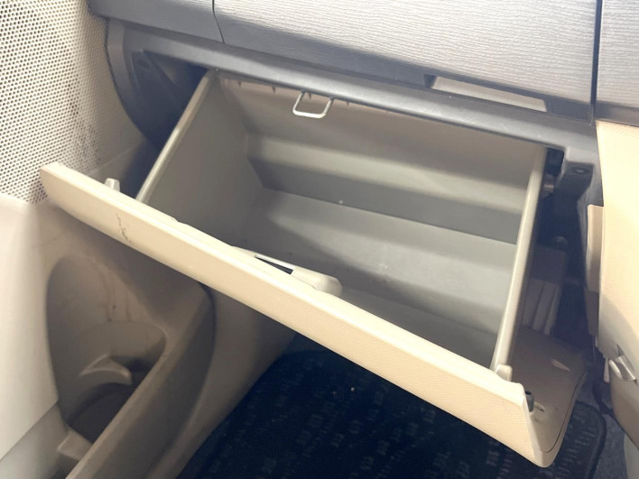 2012 Daihatsu Move DBA-LA100S (UW-69f2a4aeb9ea5)[23]