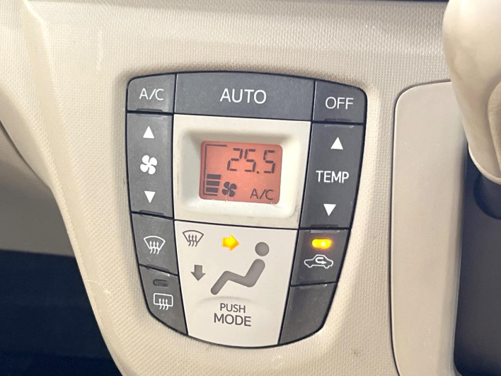 2012 Daihatsu Move DBA-LA100S (UW-69f2a4aeb9ea5)[20]