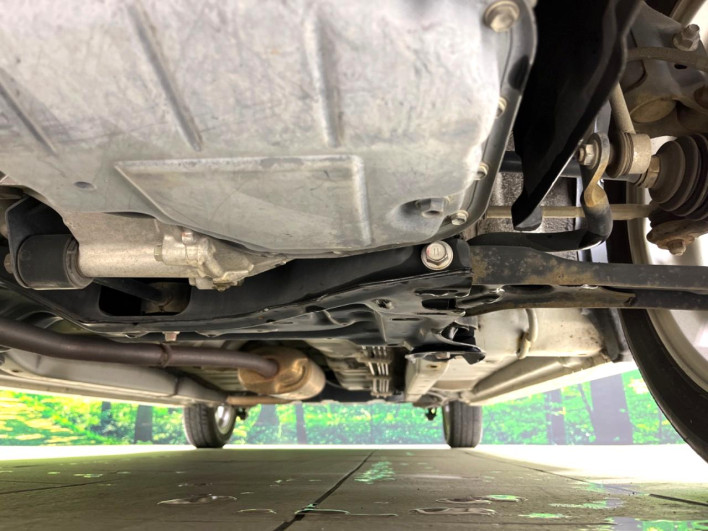 2013 Daihatsu Move DBA-LA100S (UW-69f2a4af1b34f)[15]