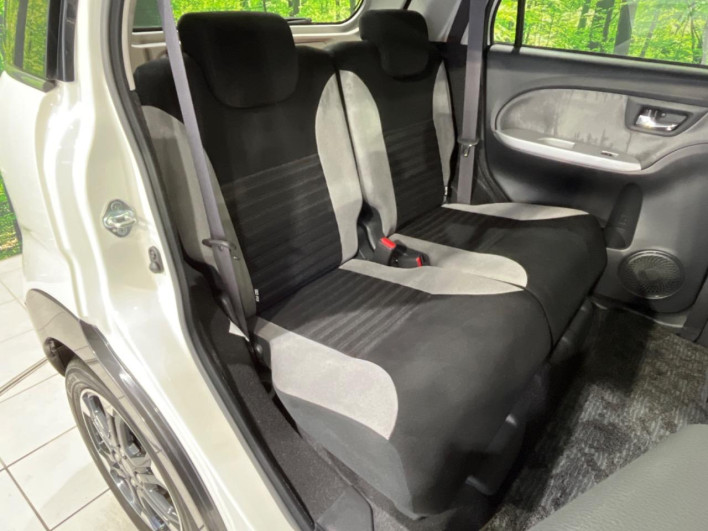 2015 Daihatsu Cast DBA-LA250S (UW-69f2a4b119910)[15]