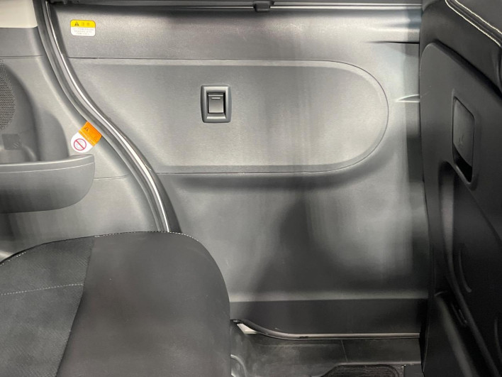 2016 Daihatsu Tanto DBA-LA600S (UW-69f2a4b926df6)[24]