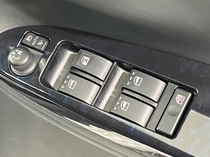 2016 Daihatsu Tanto DBA-LA600S (UW-69f2a4b926df6)[8]