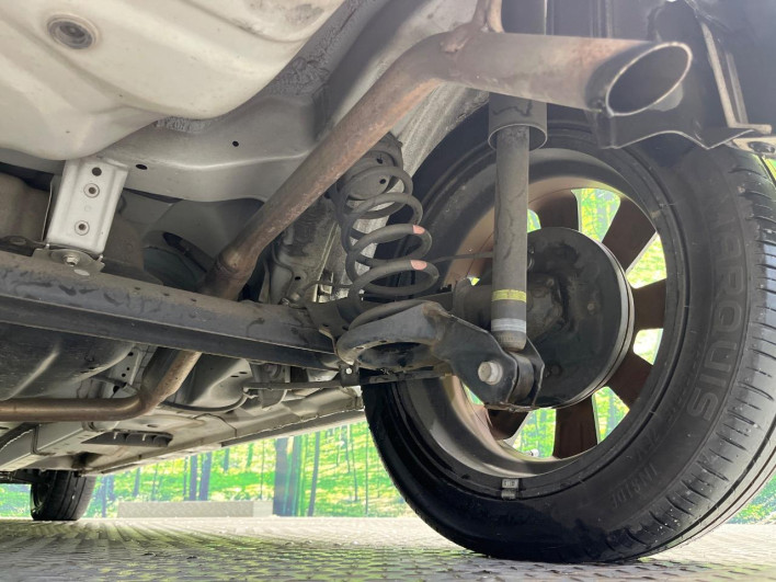 2016 Daihatsu Tanto DBA-LA600S (UW-69f2a4b926df6)[11]