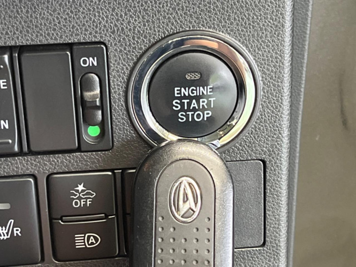 2017 Daihatsu Tanto DBA-LA600S (UW-69f2a4b9a9063)[22]