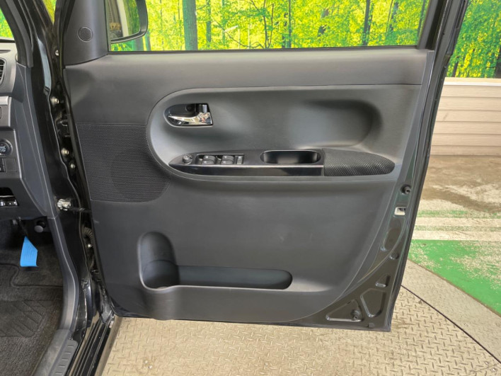 2017 Daihatsu Tanto DBA-LA600S (UW-69f2a4b9a9063)[18]