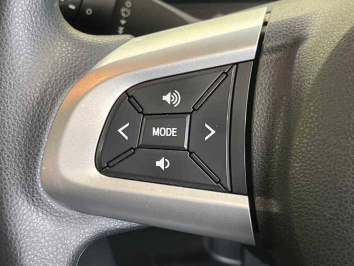 2017 Daihatsu Tanto DBA-LA600S (UW-69f2a4b9a9063)[28]
