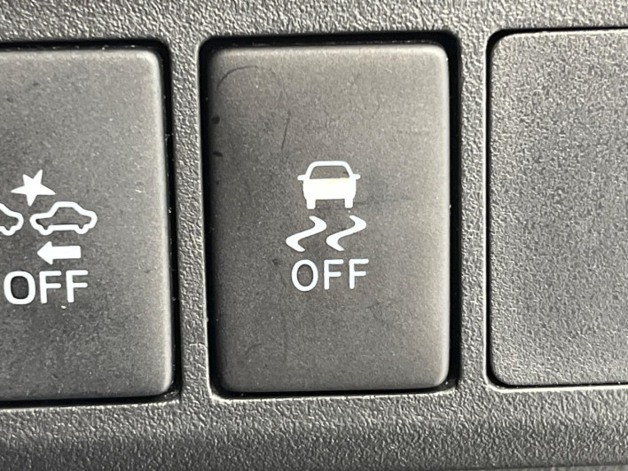 2015 Daihatsu Wake DBA-LA700S (UW-69f2a4c02c54c)[7]