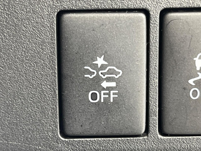 2015 Daihatsu Wake DBA-LA700S (UW-69f2a4c02c54c)[8]