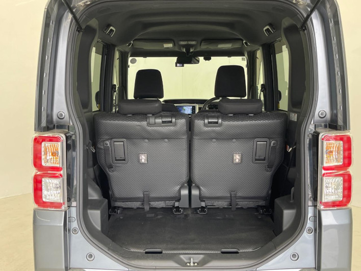 2015 Daihatsu Wake DBA-LA700S (UW-69f2a4c02c54c)[16]