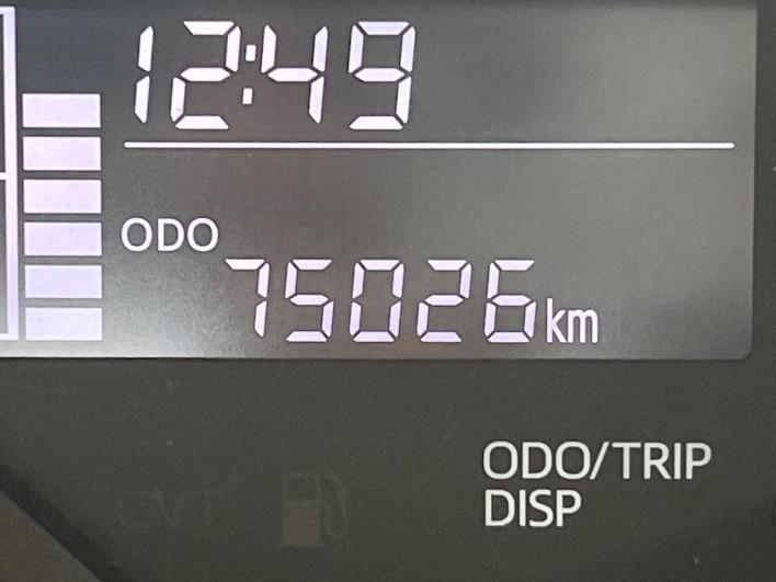 2015 Daihatsu Wake DBA-LA700S (UW-69f2a4c02c54c)[2]