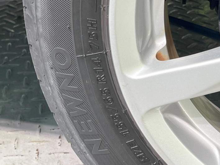 2015 Daihatsu Wake DBA-LA700S (UW-69f2a4c038a43)[14]