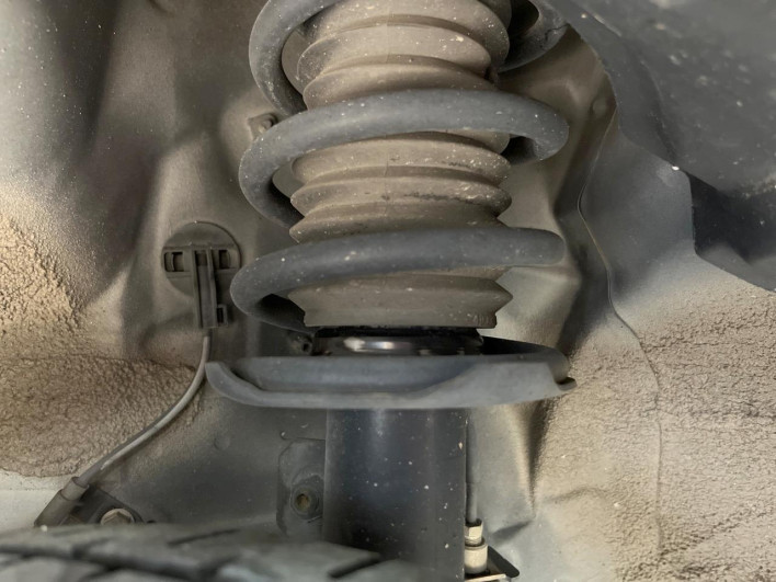 2015 Daihatsu Wake DBA-LA700S (UW-69f2a4c038a43)[11]