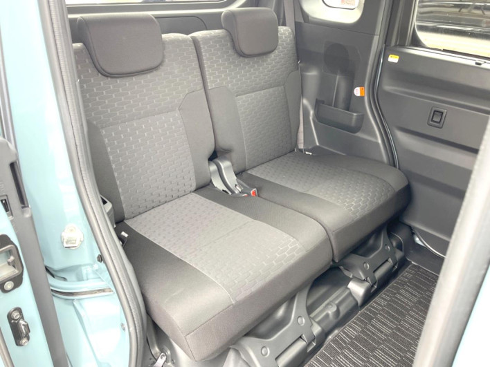 2021 Daihatsu Wake 3BA-LA700S (UW-69f2a4c0767db)[29]