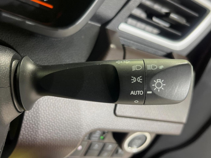 2016 Toyota Roomy DBA-M900A (UW-69f2a4c7dcb90)[27]