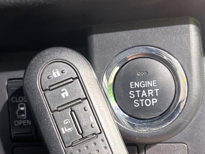 2018 Toyota Roomy DBA-M900A (UW-69f2a4c85738c)[14]