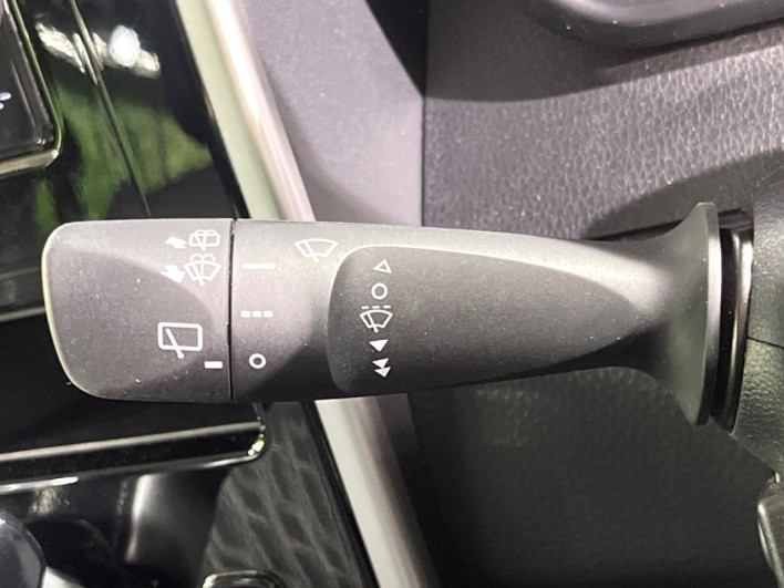 2018 Toyota Roomy DBA-M900A (UW-69f2a4c85738c)[20]