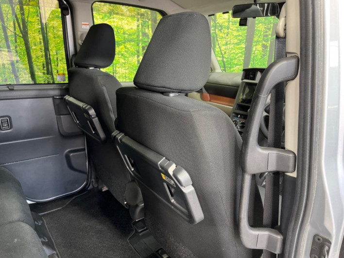 2017 Toyota Roomy DBA-M910A (UW-69f2a4ceccde0)[13]