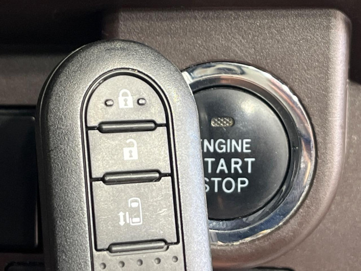 2017 Toyota Roomy DBA-M910A (UW-69f2a4ceccde0)[21]