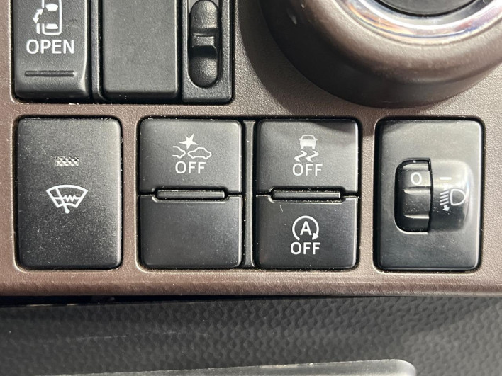2017 Toyota Roomy DBA-M910A (UW-69f2a4ceccde0)[20]