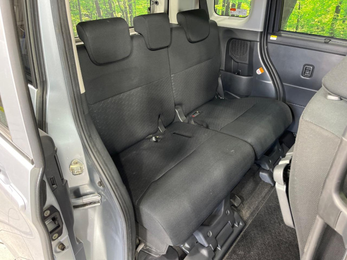 2017 Toyota Roomy DBA-M910A (UW-69f2a4ceccde0)[12]