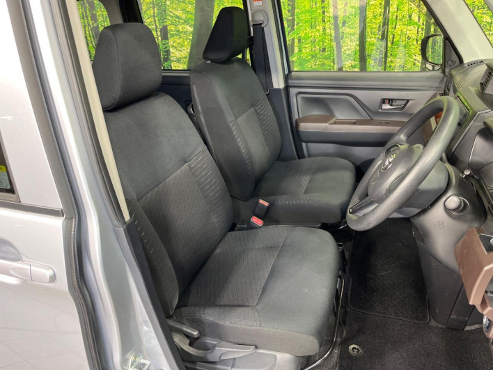 2017 Toyota Roomy DBA-M910A (UW-69f2a4ceccde0)[17]