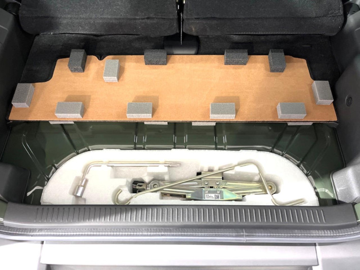 2026 Suzuki Jimny Nomad 3BA-JC74W (UW-69f2a4d3378d3)[5]