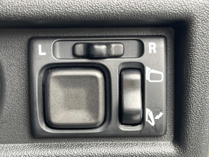 2025 Suzuki Jimny Nomad 3BA-JC74W (UW-69f2a4d3a3d52)[23]