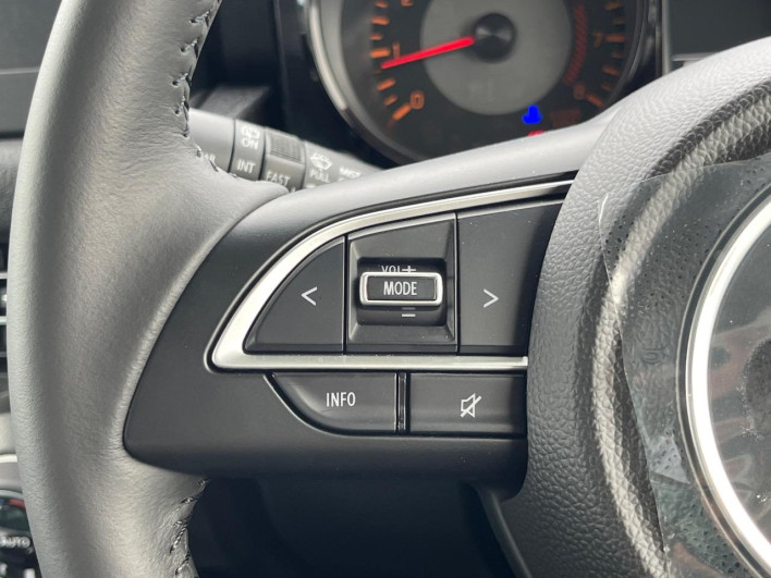 2025 Suzuki Jimny Nomad 3BA-JC74W (UW-69f2a4d3a3d52)[8]