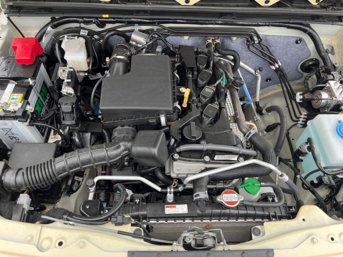 2025 Suzuki Jimny Nomad 3BA-JC74W (UW-69f2a4d3a3d52)[25]