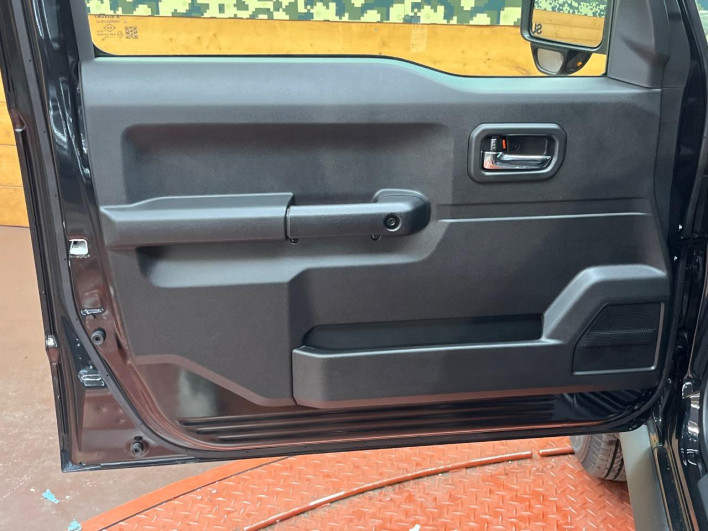 2026 Suzuki Jimny Nomad 3BA-JC74W (UW-69f2a4d83b046)[27]