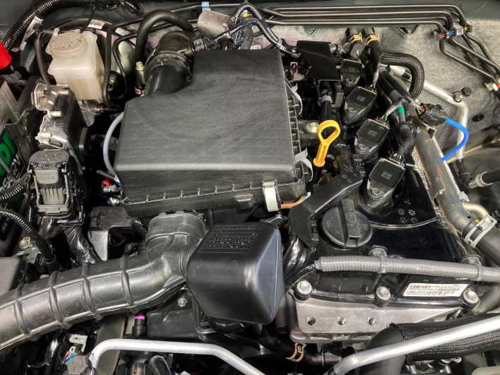 2025 Suzuki Jimny Nomad 3BA-JC74W (UW-69f2a4d8e938b)[8]