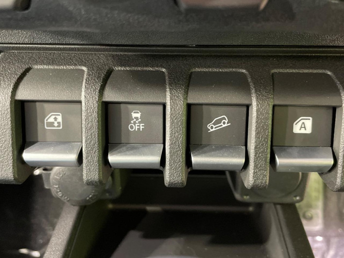 2026 Suzuki Jimny Nomad 3BA-JC74W (UW-69f2a4d9608f6)[21]