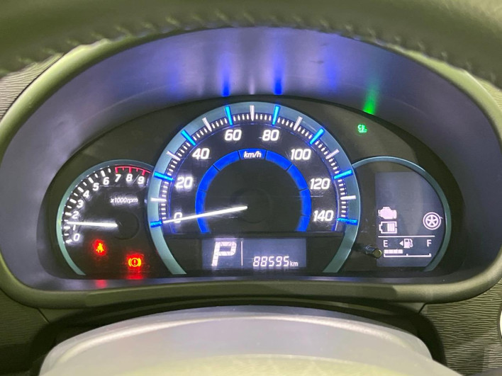 2014 Suzuki Wagon R Stingray DAA-MH44S (UW-69f2a4e397345)[29]