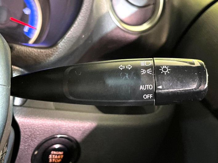 2013 Suzuki Spacia Custom DBA-MK32S (UW-69f2a4e4dbf95)[21]